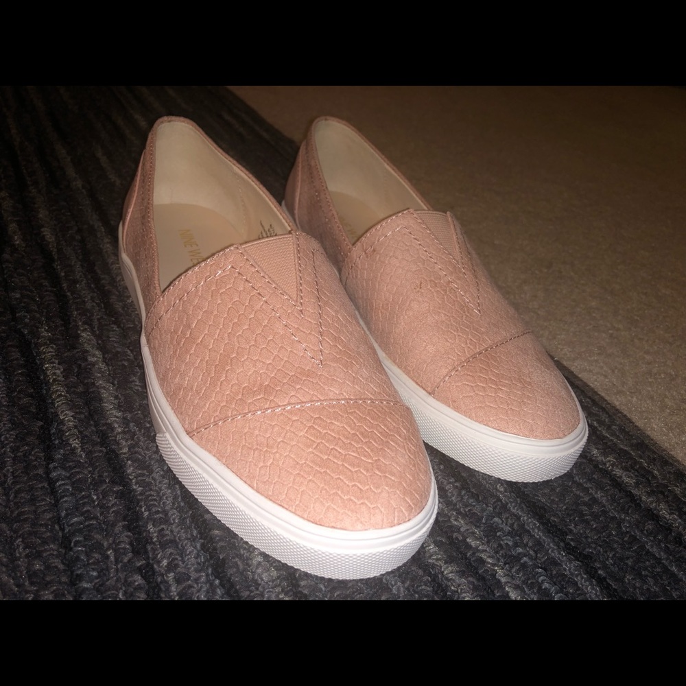 Nine West pink slide on shoes